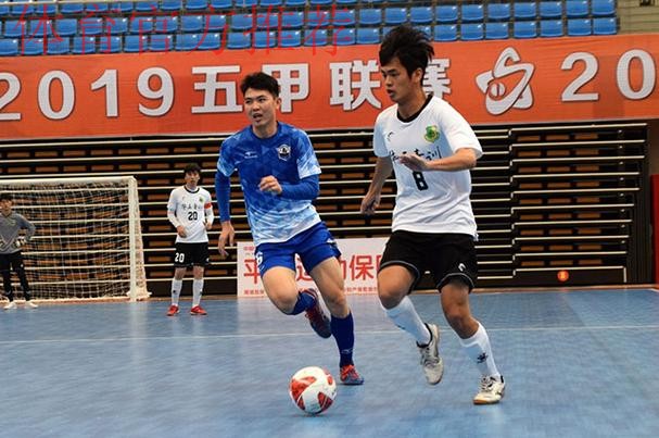 五甲联赛全国总决赛在鄂尔多斯开幕 十二强球队将为“冲超”拼尽全力 五甲联赛全国总决赛在鄂尔多斯开幕 十二强球队将为“冲超”拼尽全力